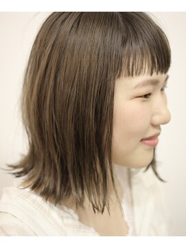 バローチェ 大阪 堀江(Barouche) 【Barouche】　外ハネ切りっぱなしボブ　堀江