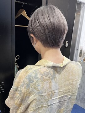 ホワイト 梅田(white) #透明感カラー/ホワイトグレージュ