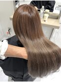 ミルクティーグレージュハイライトケアブリーチレイヤーカット