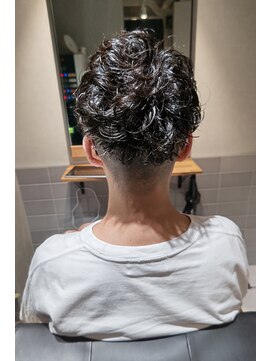 リリー(Lily) ツーブロパーマ