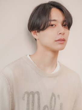 ジョエミバイアンアミ(joemi by Un ami) センターパート 簡単スタイリングのメンズヘア パーマメンズ