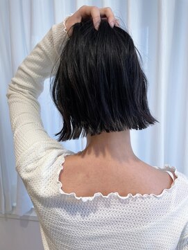 イル 大阪淀屋橋(i'll) 20代 30代 40代 ショート 丸みショート グレージュカラー