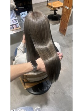 トテ(tote.) 髪質改善トリートメント/低ダメージカラー/水素/ブリーチ