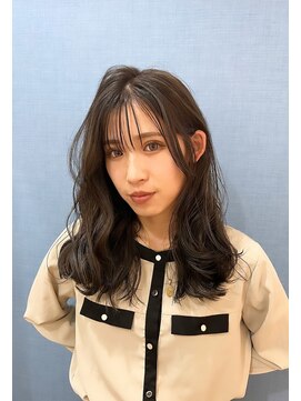 ユウズ(Yuu's) オリーブグレージュ/セミロング/大濠公園/大手門/荒戸/港町