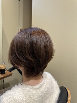 スリー バイ ザサロンフジサワ(THREE by the salon fujisawa) 柔らかショート