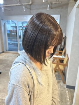 ユニカ 宇都宮(yunica) 艶髪 オリーブベージュ ヘーゼルカラー 透明感