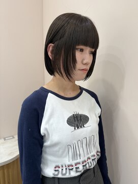 キュオンシア(CUEON. ciea) ボブレイヤー×オリーブグレージュ