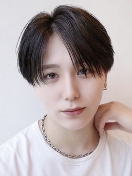 シナジー 本厚木(synergy) 小顔に見えるナチュラルセンターパート！