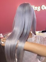 ダズリングディア(Dazzling Deer)&nbsp;ホワイト／ロング／シルバー／ハイトーン／ストレート