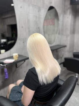 ノーン(NONE) ブロンドカラー