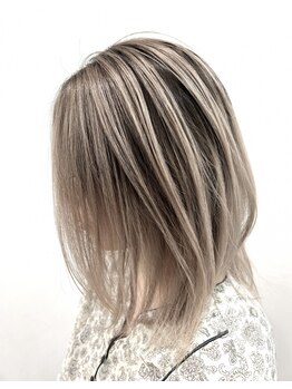 ハイライトやバレイヤージュ、シャドールーツならお任せください★繊細な筋感や'立体感"をご提供します。