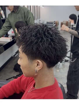 ザ クロー(THE CROW) スパイキーショート＋ピンパーマ