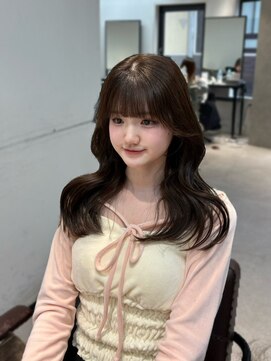 ザ シェノン ウメダ(THE CHAINON UMEDA) ワンホンレイヤー/ミルクティーブロンド/ダークブルー/心斎橋