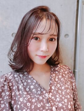 ディフィーアトリエ(defi atelier) ナチュラルな外ハネミディ / シースルーバンク/ふんわりカール