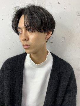 メンズヘアトーキョー(MEN'S HAIR TOKYO) トランクスヘア/ポイントパーマ/センターパート/黒髪