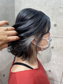 ヘアサロン ドットプラス 町田店(dot. plus) インナーカラー×ホワイトシルバー