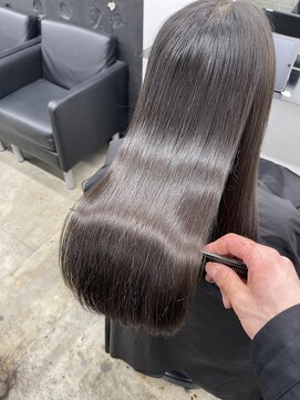 ココ 本八幡(KOKO) 黒髪クラゲヘアーオリーブグレー小顔ココアベージュロングヘア