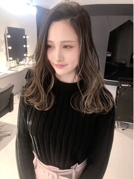 キング 枚方店(K!ng) 【枚方、高槻、梅田】ホワイトハイライト