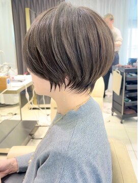 アンド ストーリーズ(&STORIES) 斜めバング/ニュアンスカラー/絶壁解消30代/40代【橋本】HM1