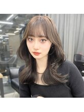 ＊ホットペッパービューティー【顔周りカットが得意なサロン特集１位】を獲得！