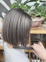 ヴィフ 大船(VIF)&nbsp;バレイヤージュ/ハイライト/ダブルカラー/ケアブリーチ/ボブ