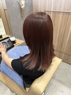 ギーク(Geek) 【Geek春日井】艶髪レッドブラウン《担当　カナミ》