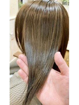 テラス(Terasu) 函館/グレージュ/透明感/つや髪