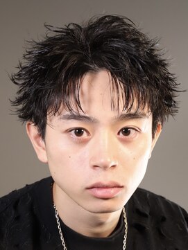 エース(ACES) 短めフェザーショート×束感×外ハネ