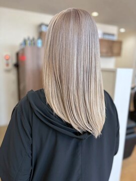 ミラシィ 成田(Mirashy) ホワイトベージュ