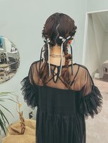 ミッシュバイアーバン(misch by urban.)&nbsp;ヘアセット/ヘアアレンジ/ツインポニー 【堀 春菜】