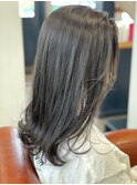 暗髪シースルーカラー