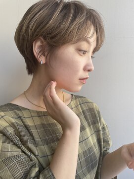 ブラウヘアアンドケア(care) 耳かけナチュラルショート
