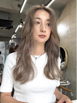 ソルトウォーター(SALT WATER) レイヤーカット/ベージュ/韓国ヘアー/ブリーチ/恵比寿/