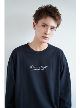 プルス(Plus) ショートアップバング束感ビジネス黒髪ツーブロック