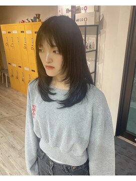 コワファースト長崎シャンプーボーイ 2nd(COIFF1RST 長崎 SHAMPOO BOY) 韓国風レイヤー