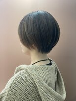 オー(eau)&nbsp;丸みショート　中村