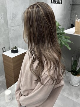 リベルタ(LIBERTA) 極細ハイライト/白髪ぼかしハイライト