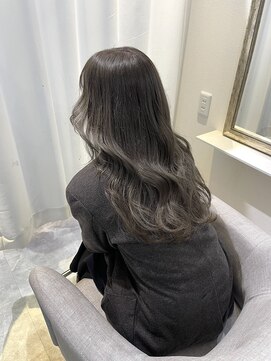 フランチェスカドット(francesca.) 《別所好葉》ブリーチありグレージュ