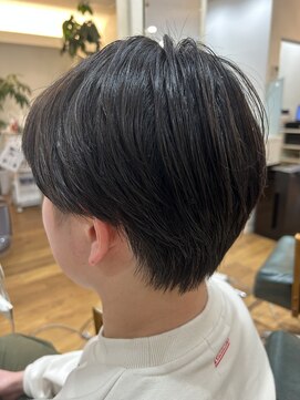 コアフィールみま 鳴門店 長めフェザーショート