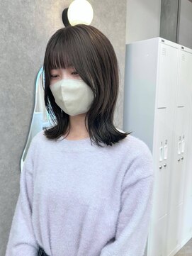 くすみブラウン