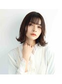 大人かわいい小顔美シルエット外はねミディアム20代30代40代
