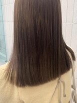 ウム(umu)&nbsp;髪質改善×ミディアム