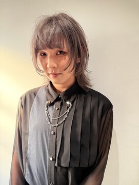 ウィ 立川(Oui) 【Oui!xSEIGO】ハイトーンシルバー/ウルフカット