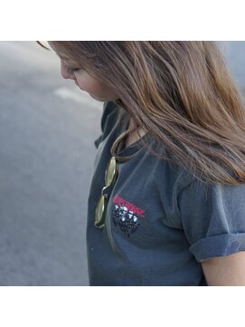 ブリックバイブレイス 千葉 千葉中央(brick by brace) サーフ×アイスブルー■