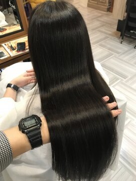 フレイズ銀座(Fraise Ginza) 岩井【Fraise】銀座で誰よりきれいなロングヘアー♪