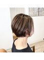イト リトルヘアガーデン(ito. little hair garden) ハイライト×ショートボブ丸みが可愛いハイライトで立体感を