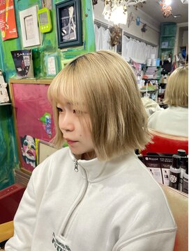 ピエスデシュブー(piece des cheveux) 韓国ヘア　ハイトーンショート切りっぱなし