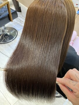 プラム 銀座店(plum ginza) ブルーブラック/髪質改善/縮毛矯正/銀座