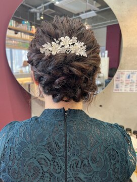 コージー(Kozy) ☆結婚式お呼ばれヘアアレンジ/ゆるふわアレンジ☆