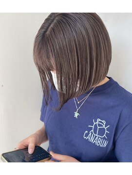 ケンジ 横須賀中央(KENJE) ぷつんとカット×グレージュカラー